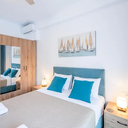 Ami, Roda, Corfu: 10 Guests, Heated Pool, Private Mini Golf, Pool Table & More!! Villa *