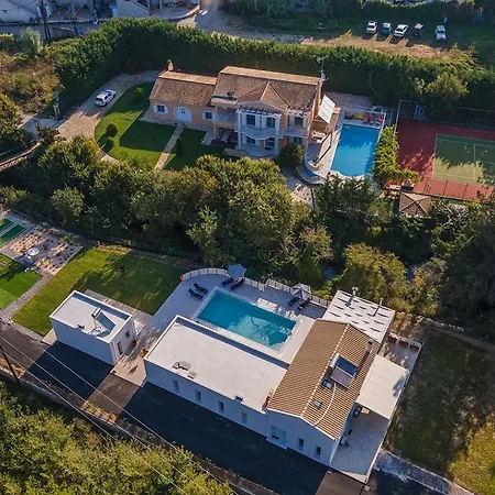 Ami, Roda, Corfu: 10 Guests, Heated Pool, Private Mini Golf, Pool Table & More!! * Roda (Corfu)